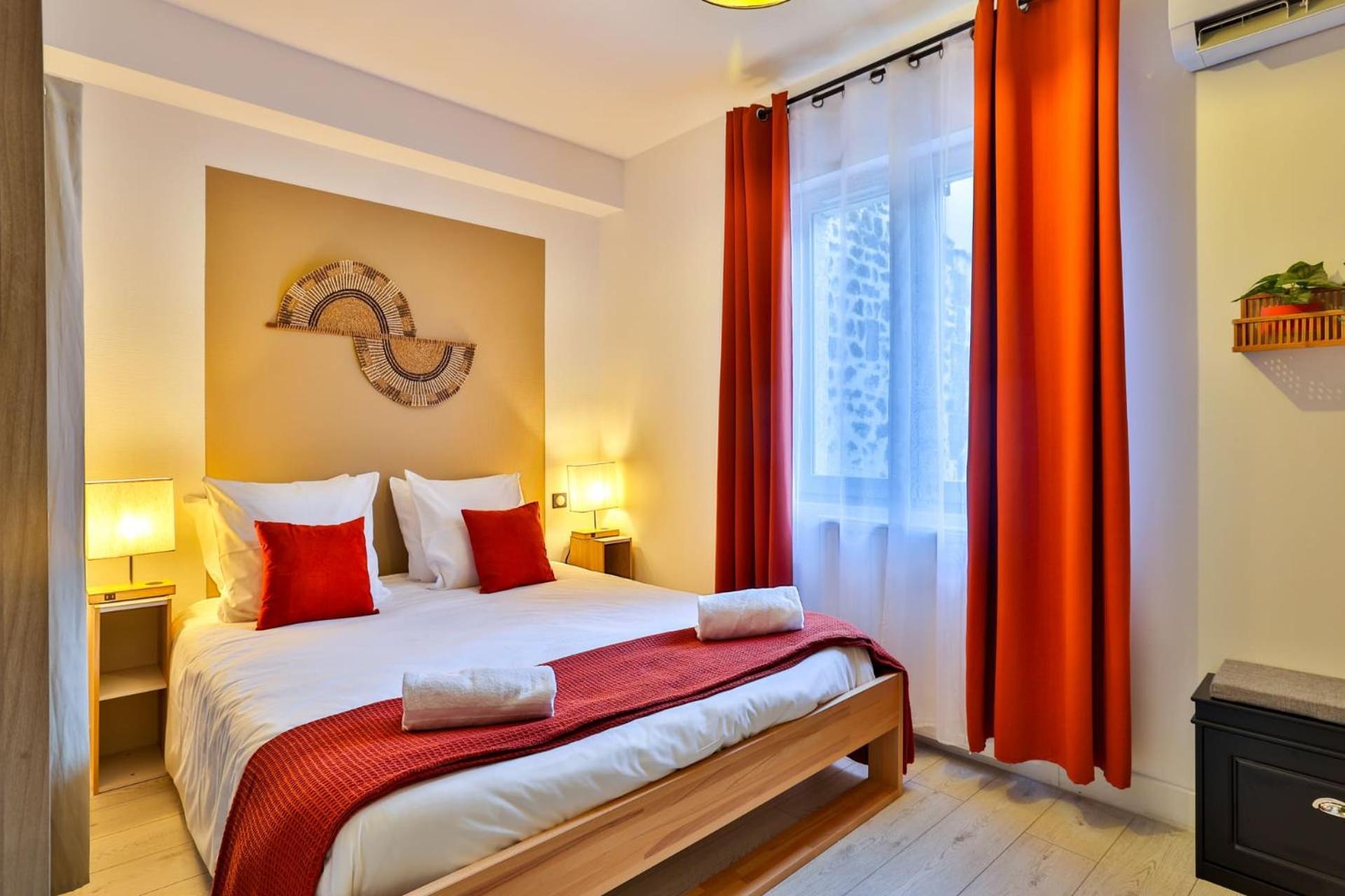 Le Lucien Eco-Appart'Hotel - Angouleme - Centre - Wifi - Parking Prive - Classe 4 Etoiles Экстерьер фото