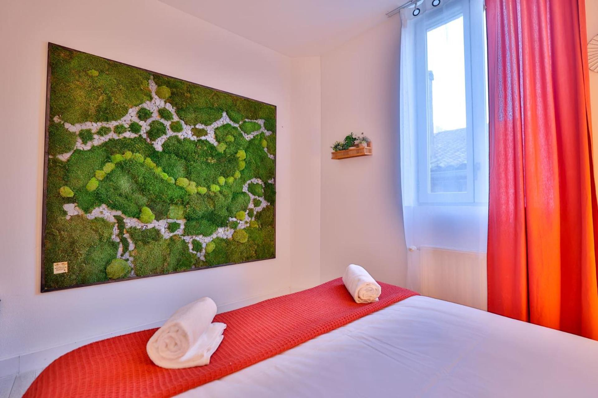 Le Lucien Eco-Appart'Hotel - Angouleme - Centre - Wifi - Parking Prive - Classe 4 Etoiles Экстерьер фото
